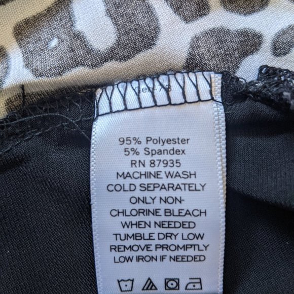 Susan Graver Front Print/Solid Back Long Sleeve - Picture 6 of 11